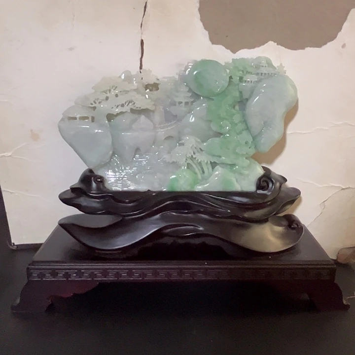 U***篷翡翠未镶嵌摆件翡翠