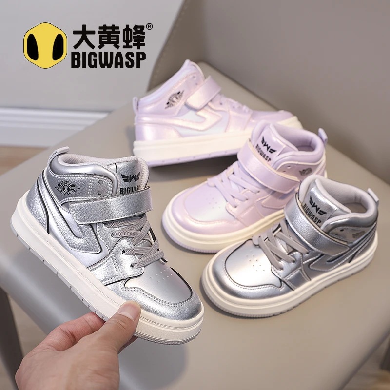 大黄蜂儿童中高帮板鞋2025秋季新款软底男女童鞋子运动休闲童鞋潮