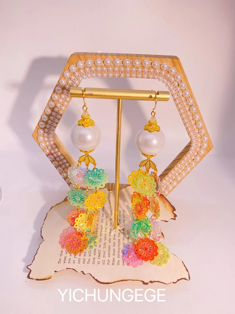 YI CHUN GE GE 铜合金耳饰 原创设计轻奢时尚彩色气质长款耳饰