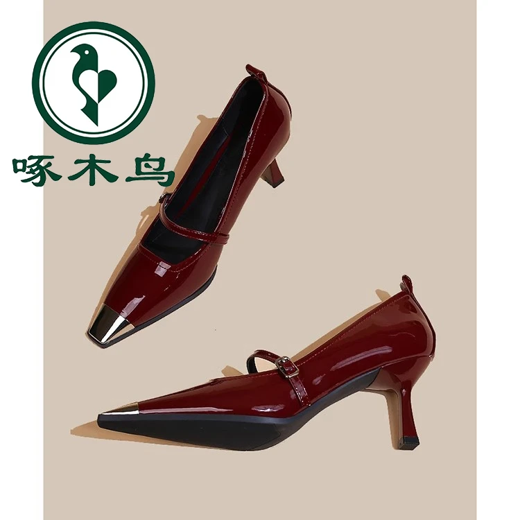 啄木鸟气质高跟鞋女2025年春秋新款金属尖头细跟漆皮浅口小众单鞋