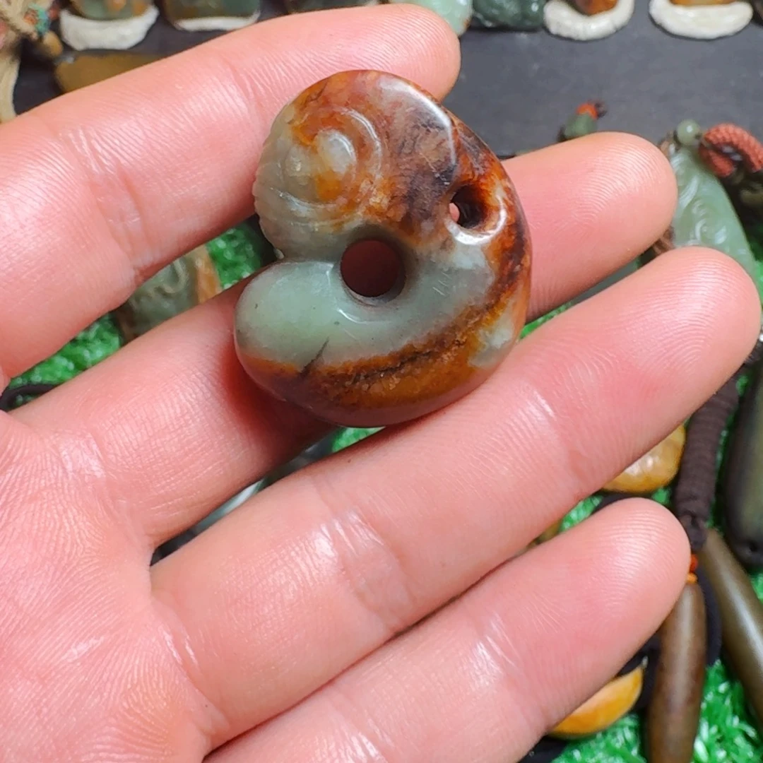 岫岩河磨玉（透闪石质玉）未镶嵌挂件