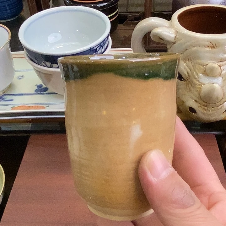 中古物品默认微瑕，谨慎参拍，满18包邮！