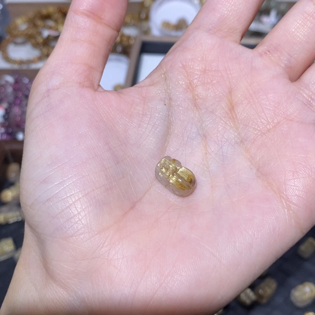 ᰔ****未镶嵌手串水晶貔貅