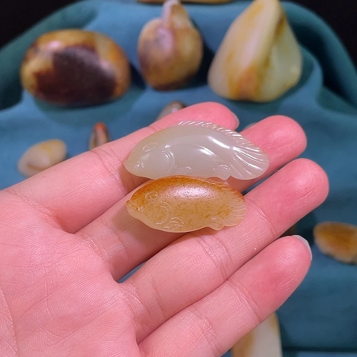 未镶嵌和田玉挂件顺**然