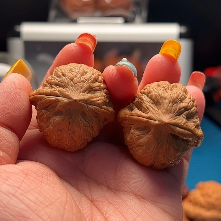文玩核桃把件铁锤 全品