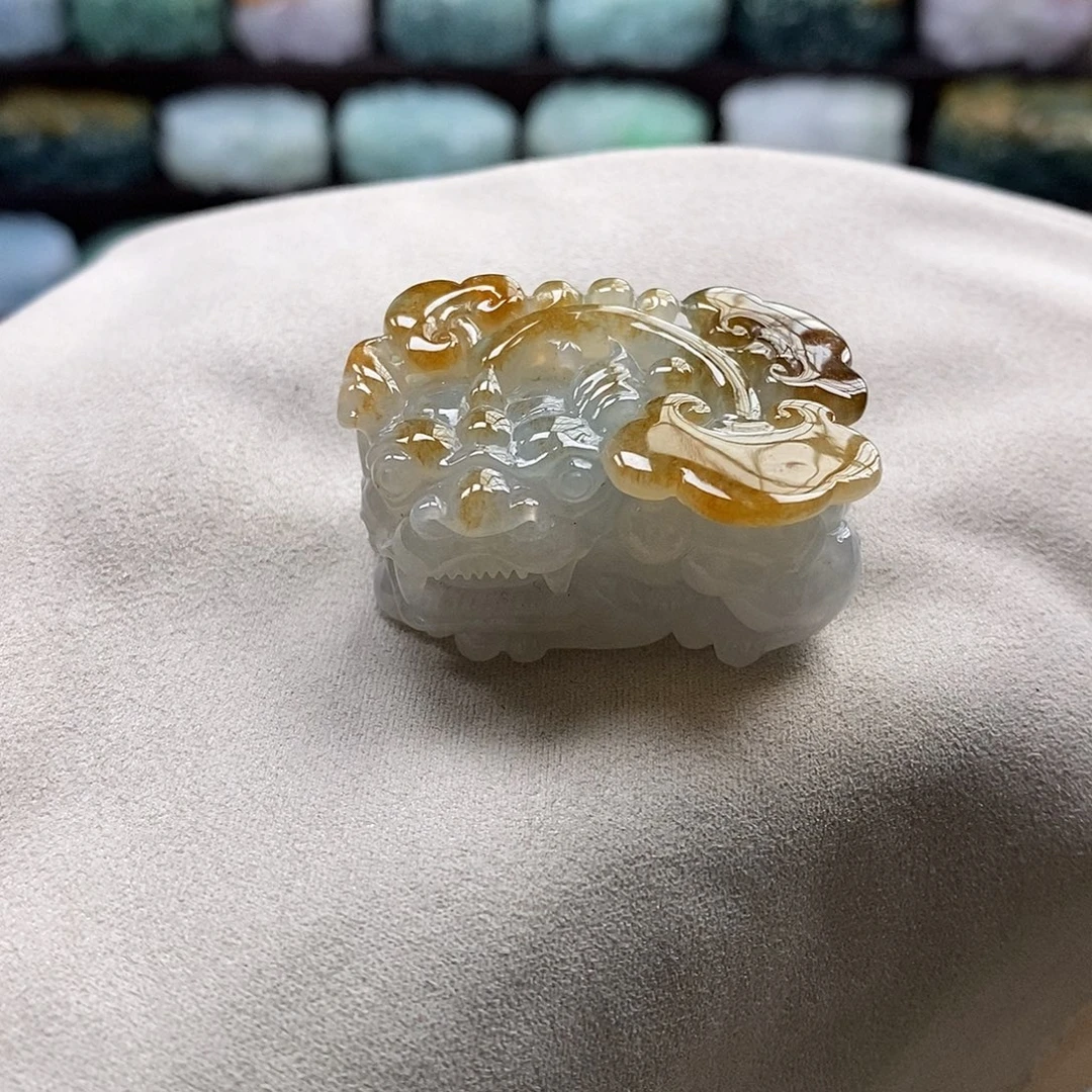 翡翠未镶嵌颈饰天然翡翠吊坠貔貅