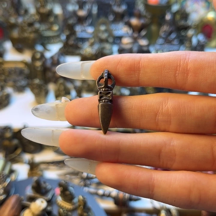 健***仔泥塑闪价漏价一件