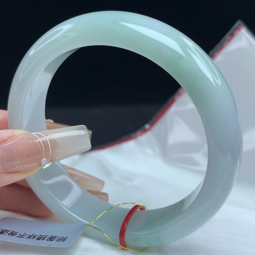 翡翠手镯未镶嵌56轮胎3275