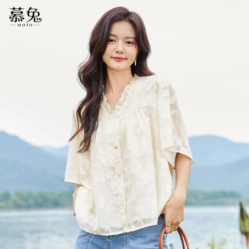 慕兔法式木耳花边V领轻熟上衣女2024夏季新款设计感小众短袖衬衫