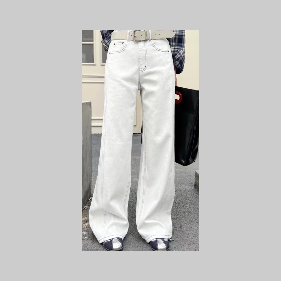 【阿春】丨"新款早春浅色时尚直筒牛仔裤"