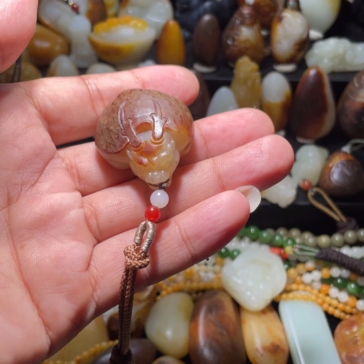 手链未镶嵌和田玉（糖玉）他*