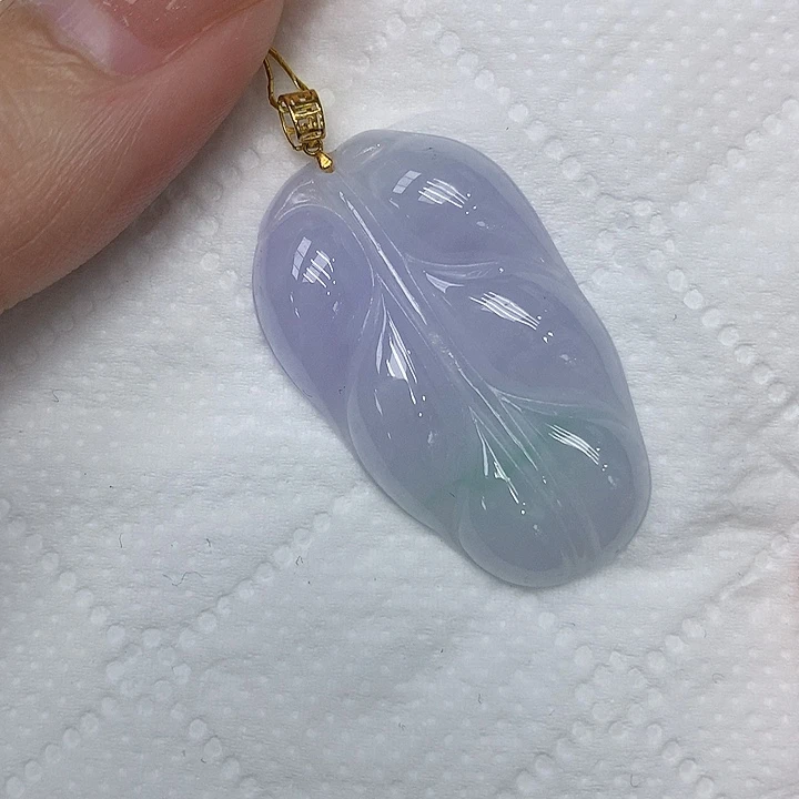 颈饰18K金镶嵌翡翠