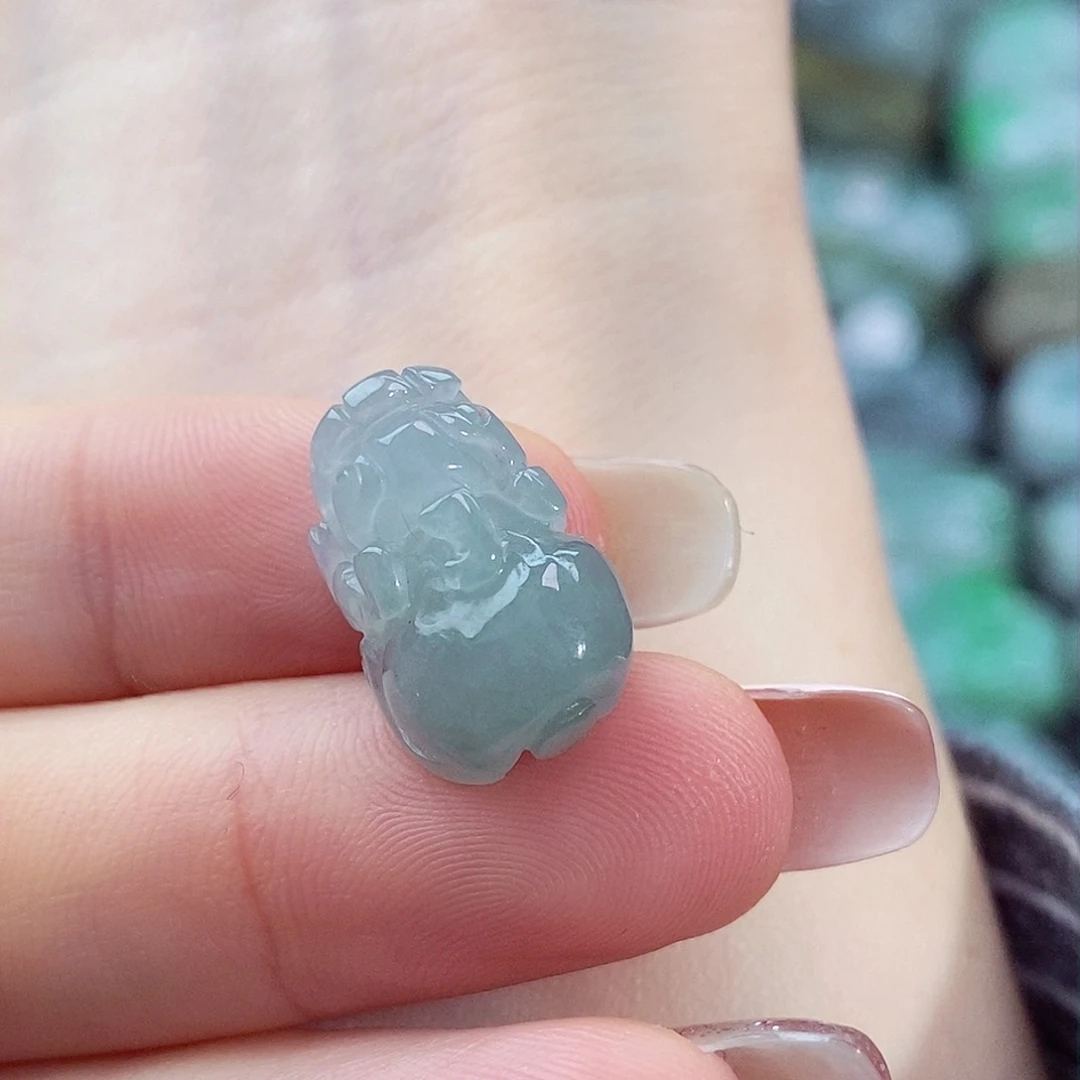 颈饰未镶嵌翡翠天然
