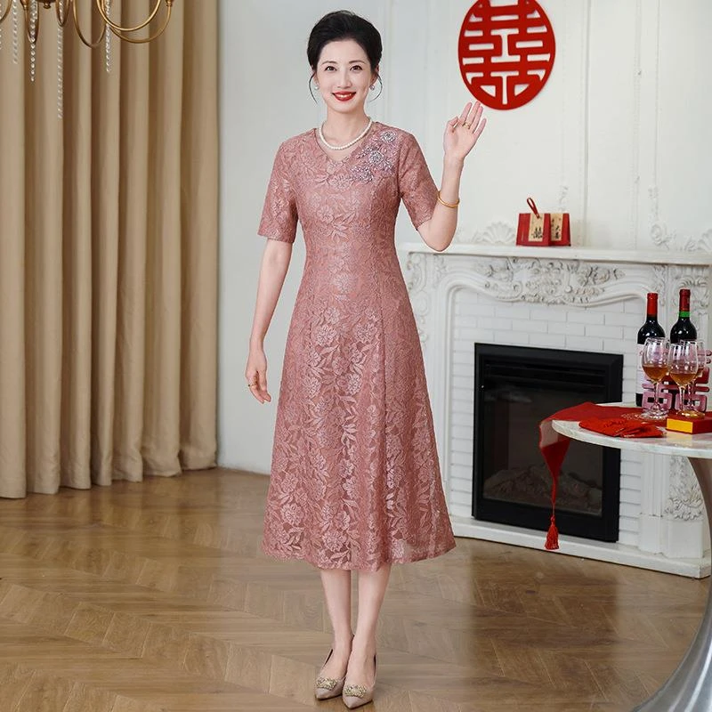 喜婆婆高端气质年轻款夏季新款婚宴妈妈礼服收腰无袖吊带连衣裙