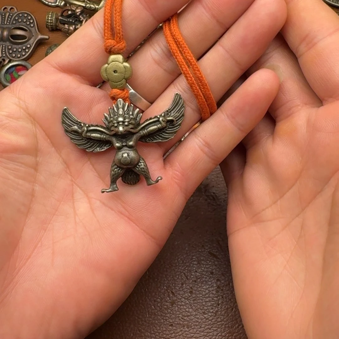 A**.藏式风格九宫八卦牌