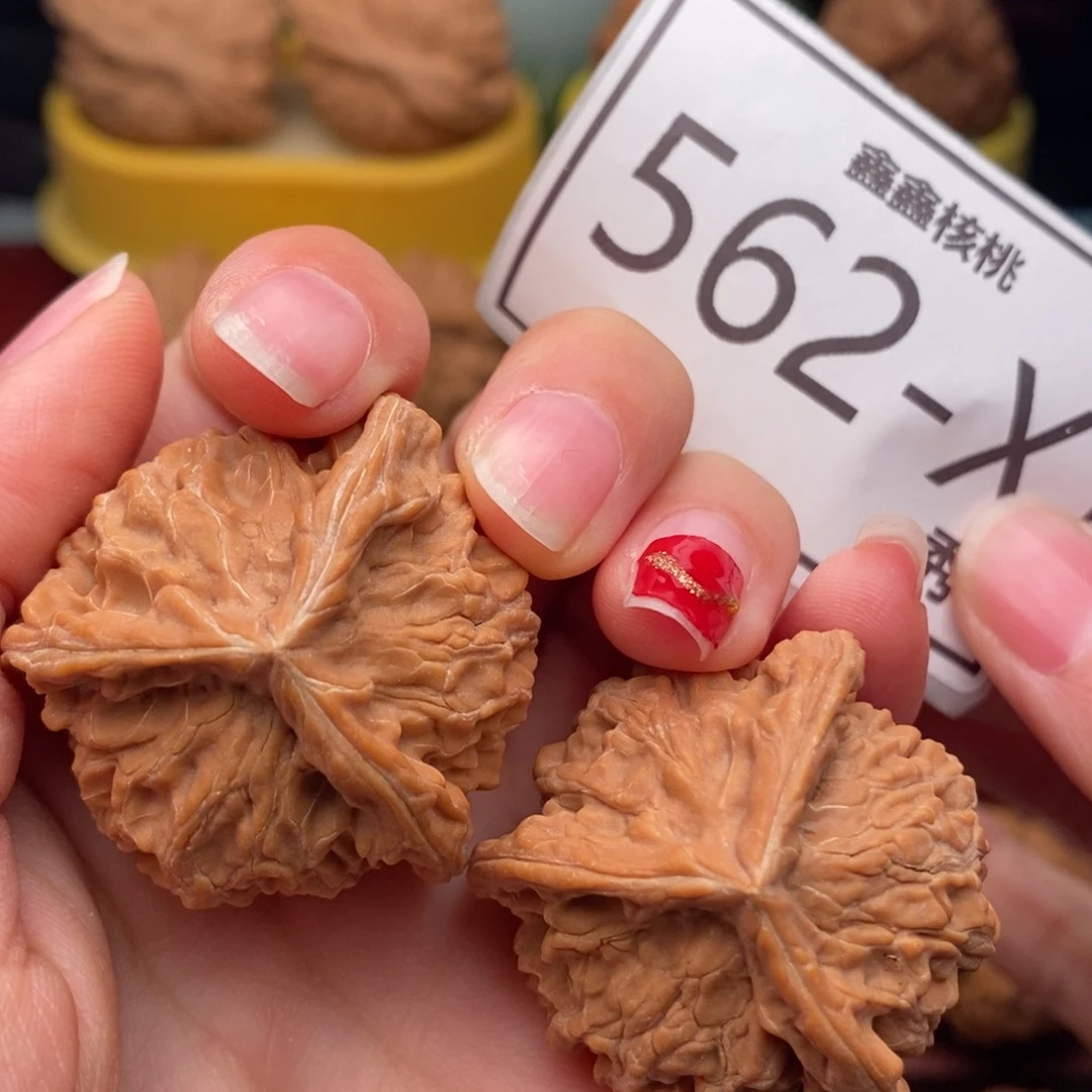 桃核把件盘山奔37……