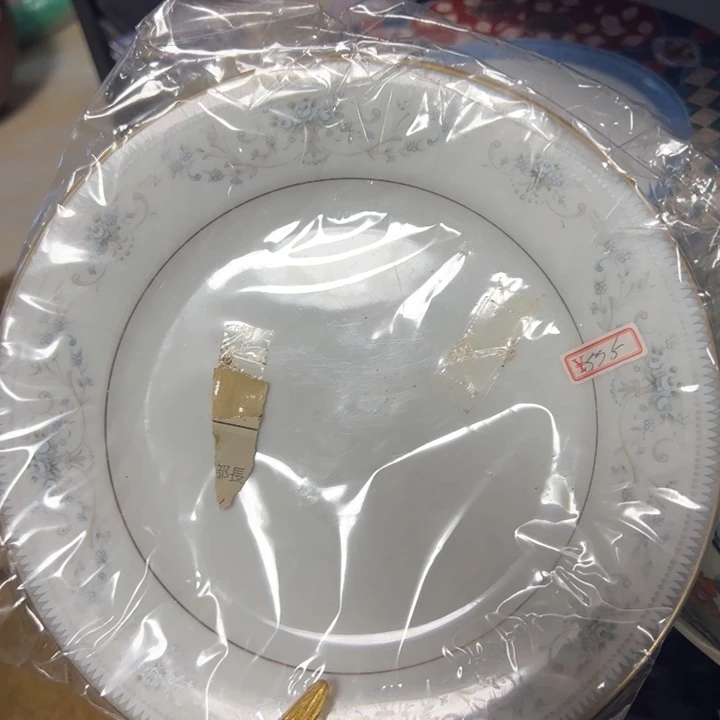 盖碗瓷器直播放漏中