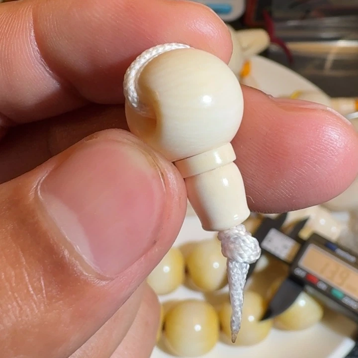 初***哥吊坠菩提根/象牙果