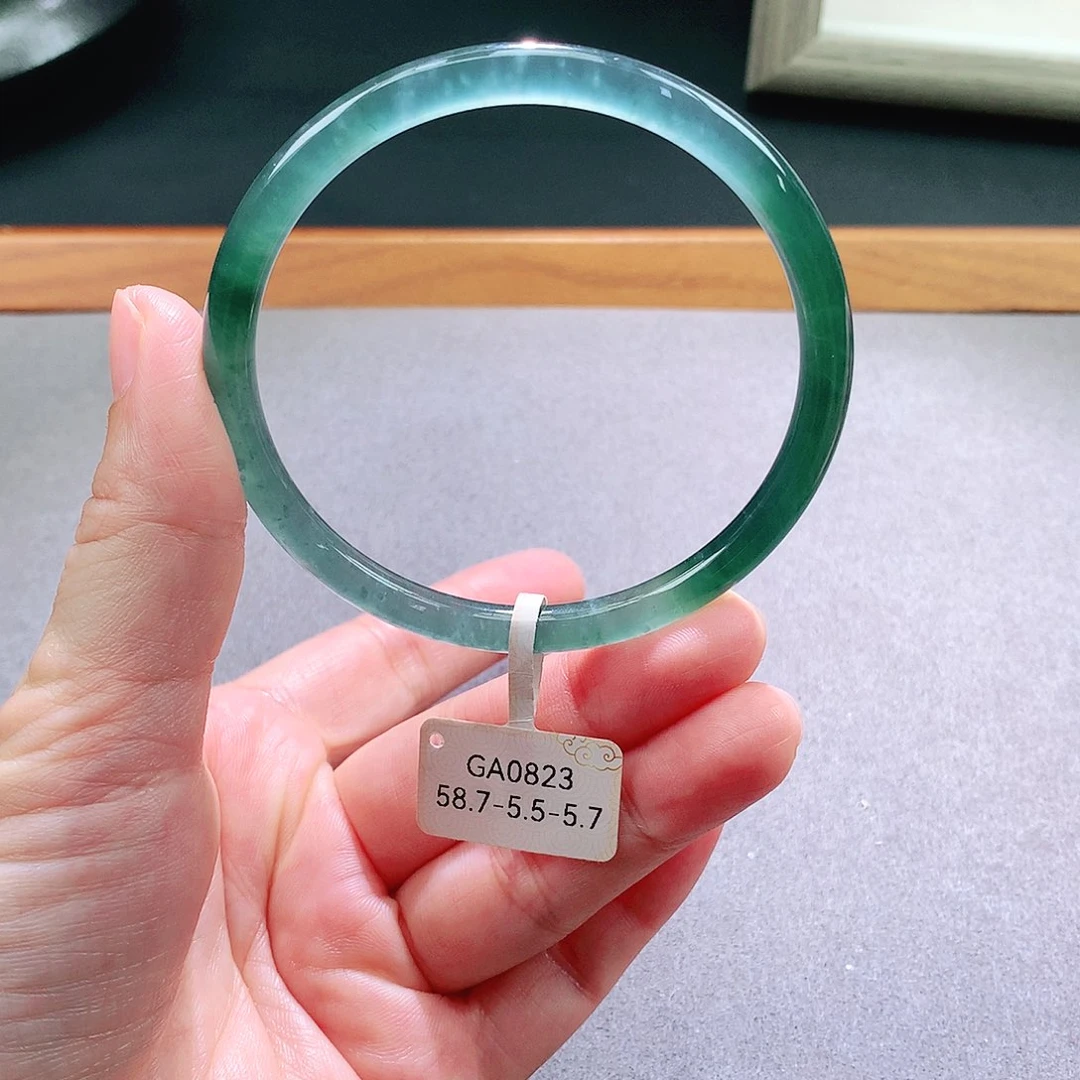 翡翠未镶嵌手镯天然翡翠手镯a货