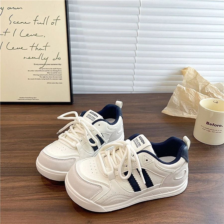 丑萌厚底小白鞋女德训2025秋季新款chic小众韩版透气学生运动板鞋