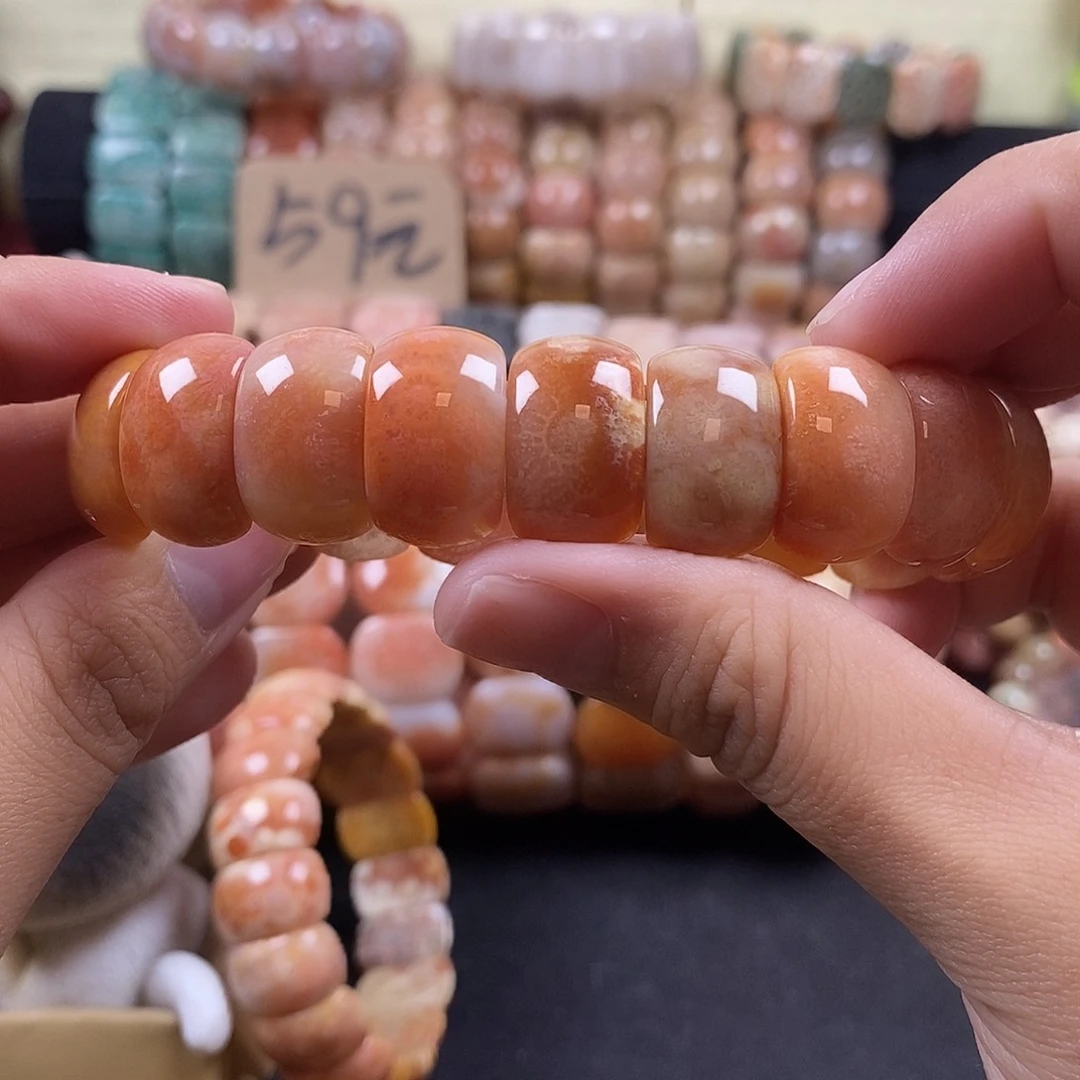 硅化珊瑚（珊瑚玉）未镶嵌手牌40号