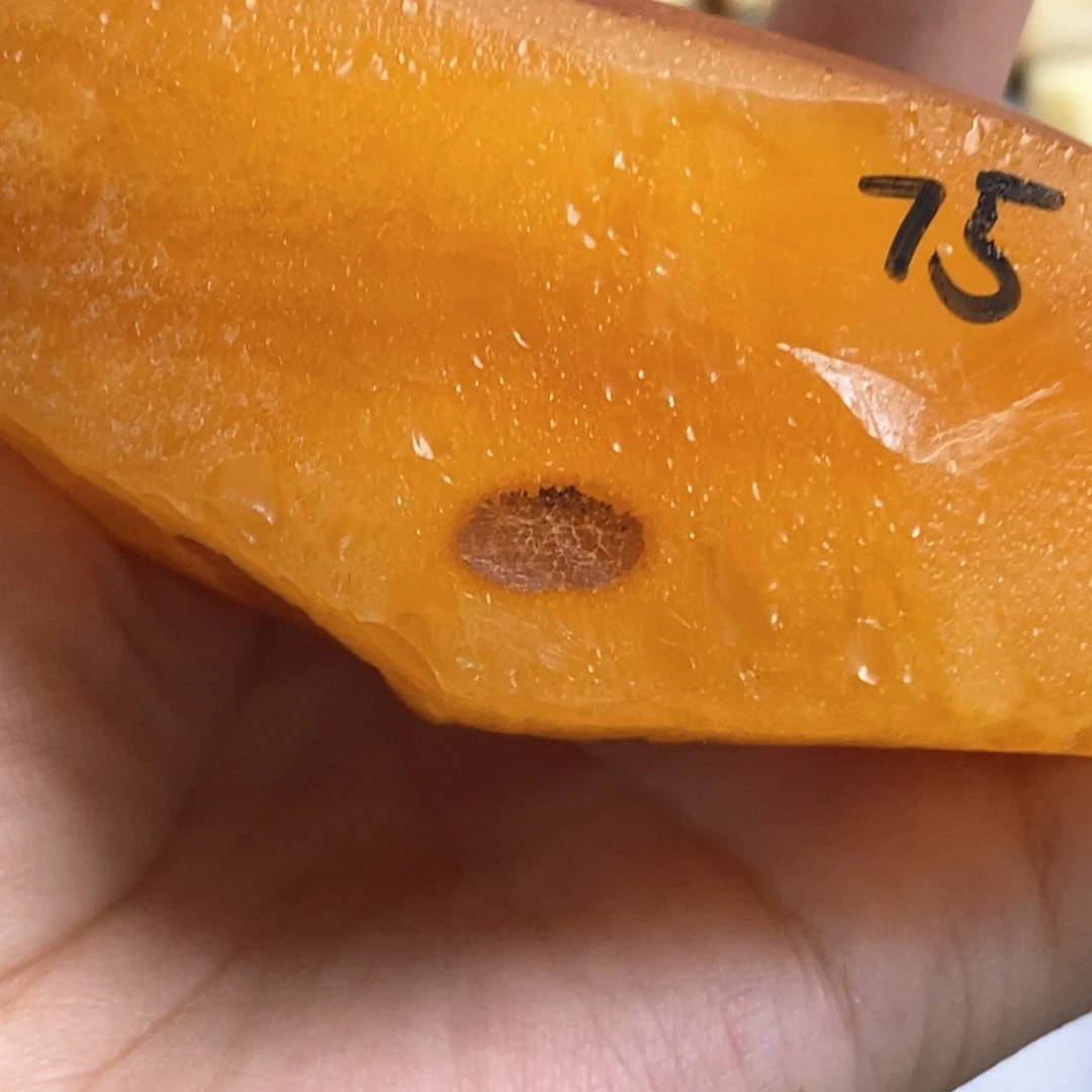 定制琥珀未镶嵌蜜蜡
