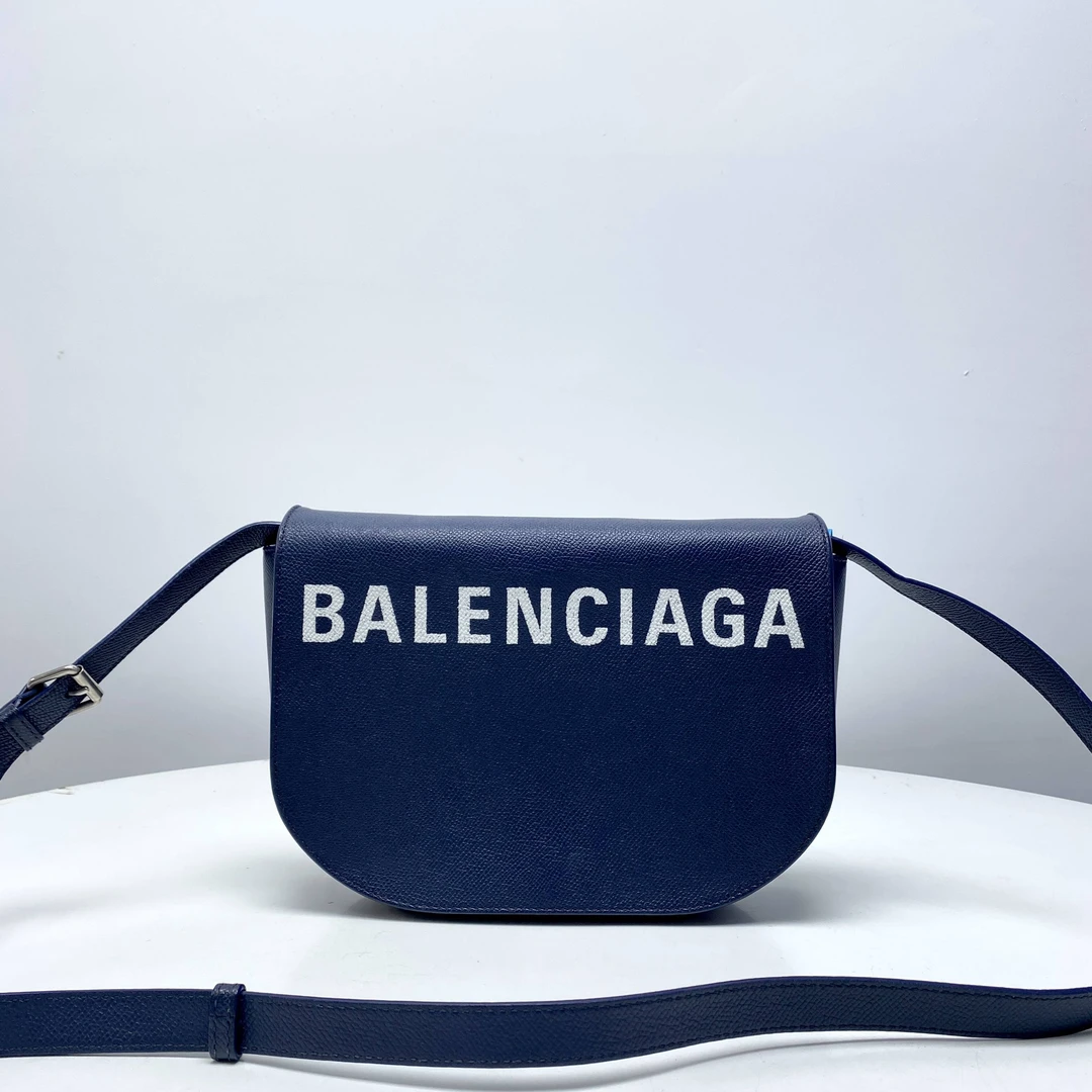95新 Balenciaga/巴黎世家 玺越奢品 巴黎世家口盖斜挎包 THFY023