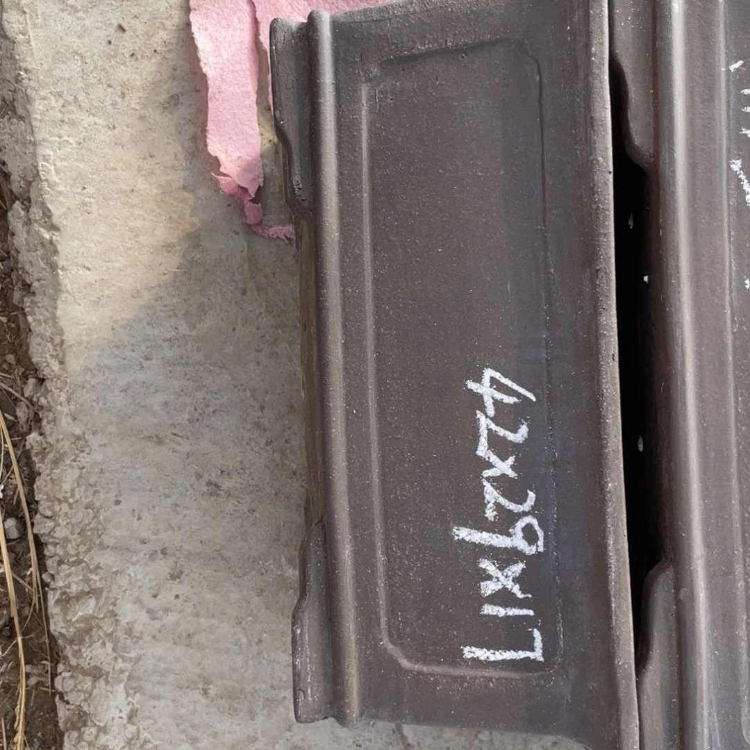 紫砂42cm黑金砂马槽一支