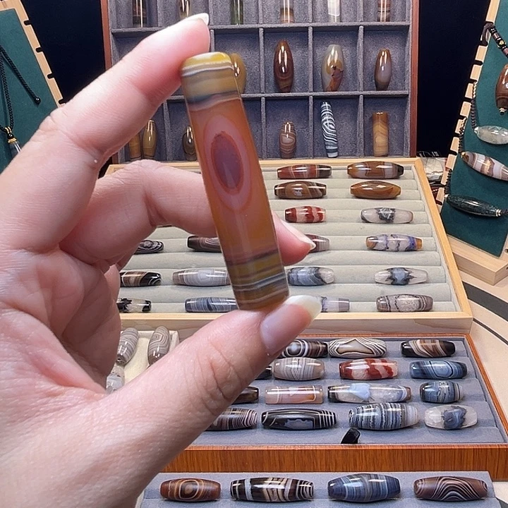 D***o玛瑙/玉髓合金颈饰