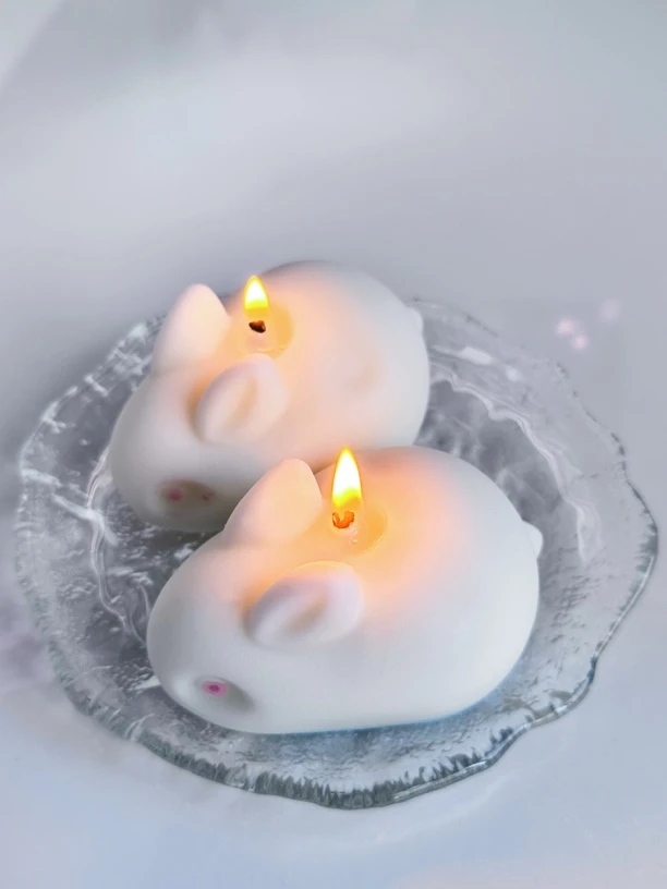 雪兔香薰蜡烛摆件礼盒香氛室内持久留香生日礼物毕业伴手礼可爱