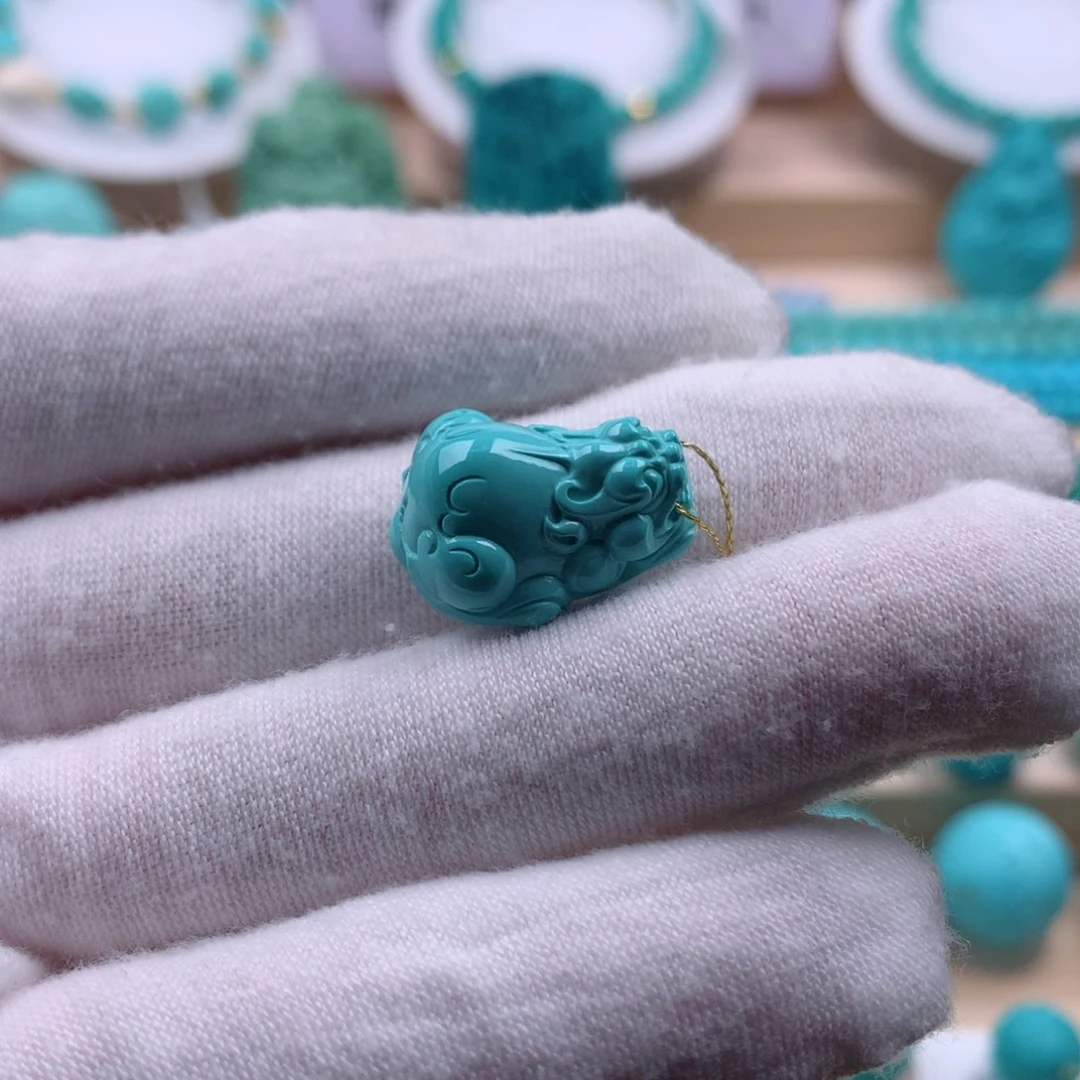 绿松石配饰未镶嵌
