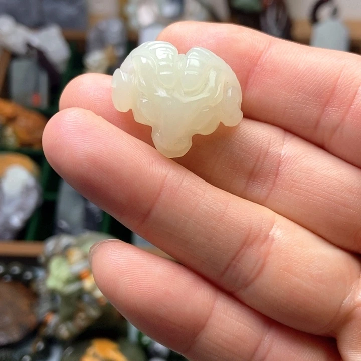 和田玉未镶嵌包链