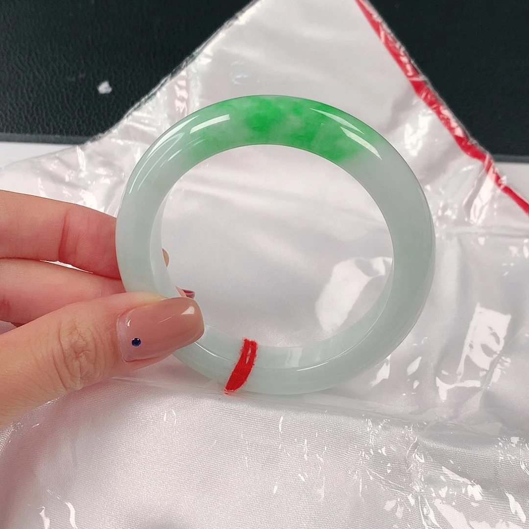 未镶嵌手镯翡翠061