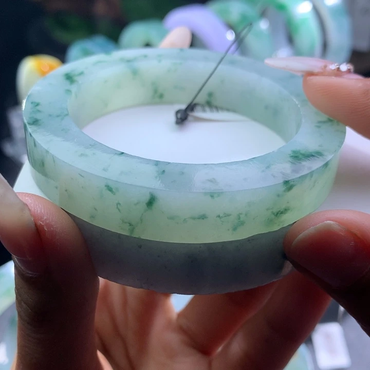 定制翡翠未镶嵌翡翠a货手镯