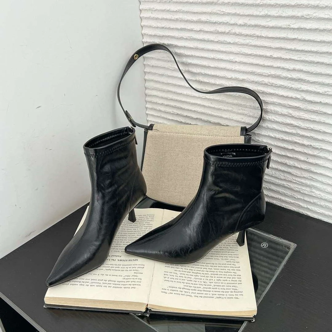 1609欧陌冬季加绒尖头细跟短靴女时尚百搭气质瘦瘦靴保暖舒适