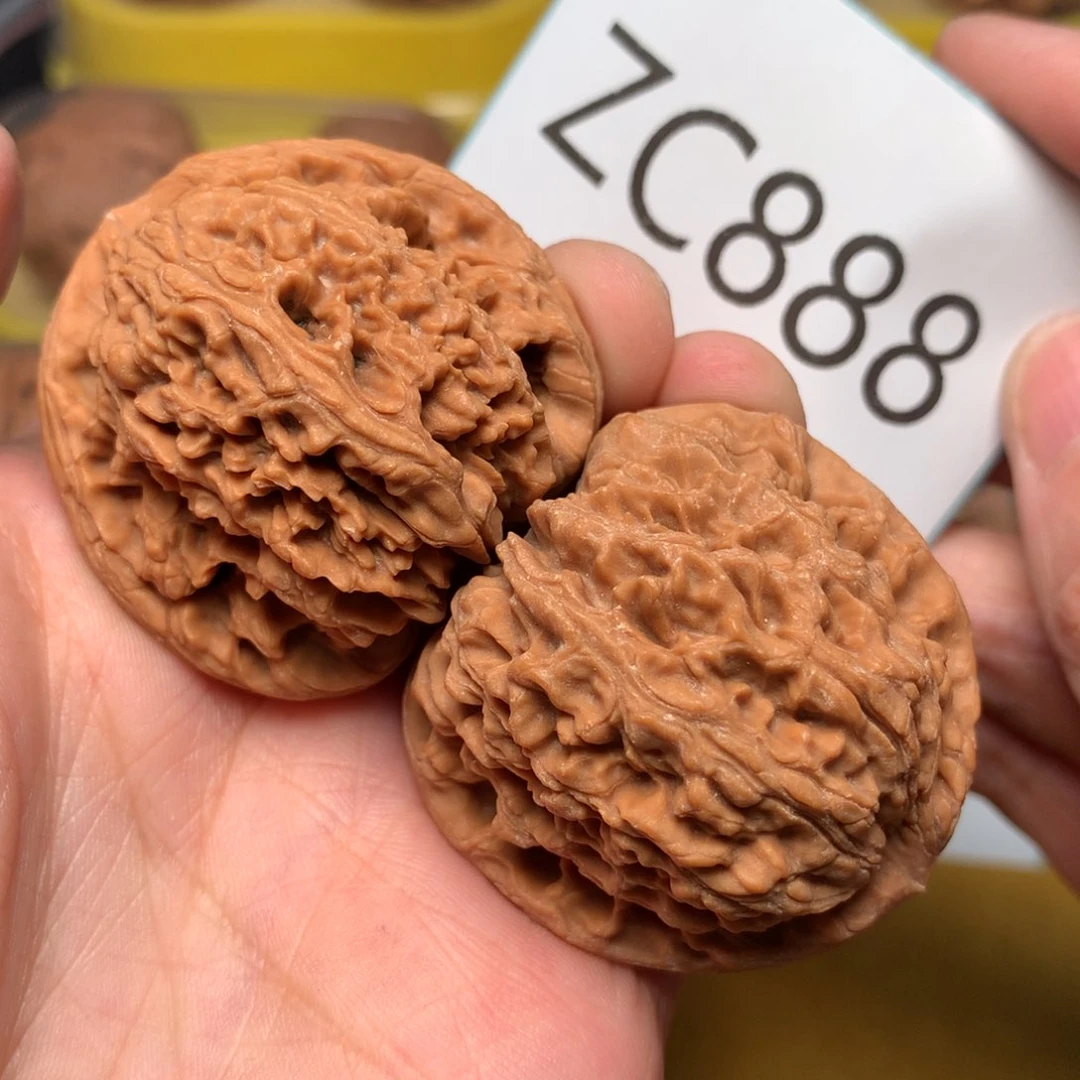 文玩核桃把件红皮球疆40