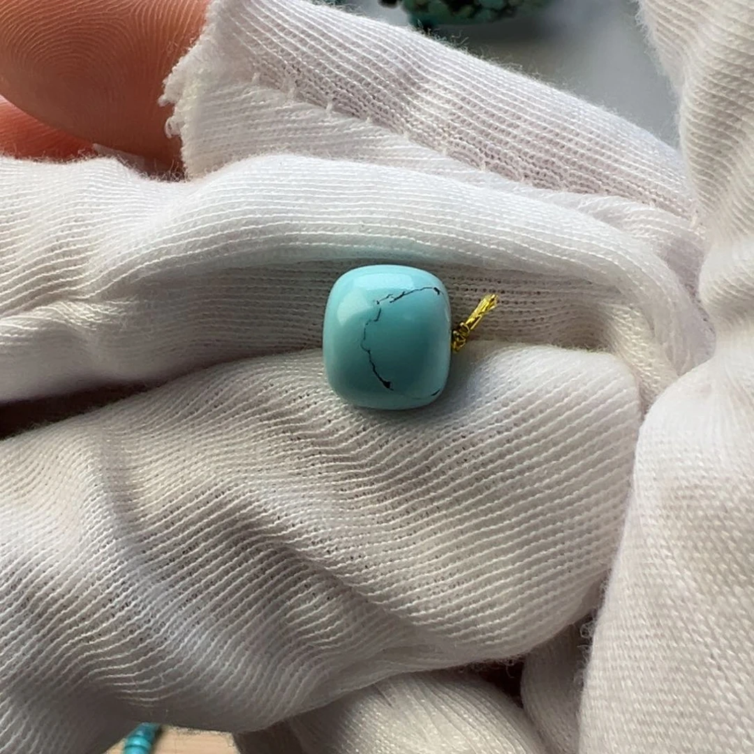 绿松石未镶嵌配饰直径10.2