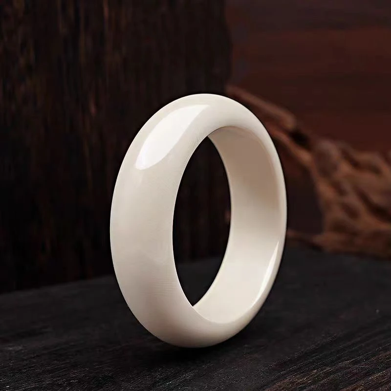 1319号白色工艺品轮胎手镯