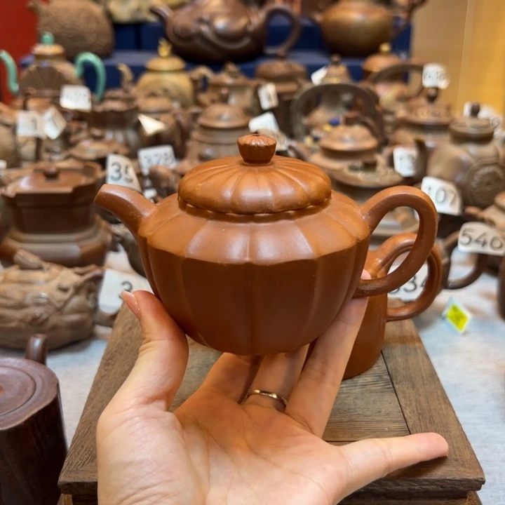 湾***缘紫砂壶等艺术精品