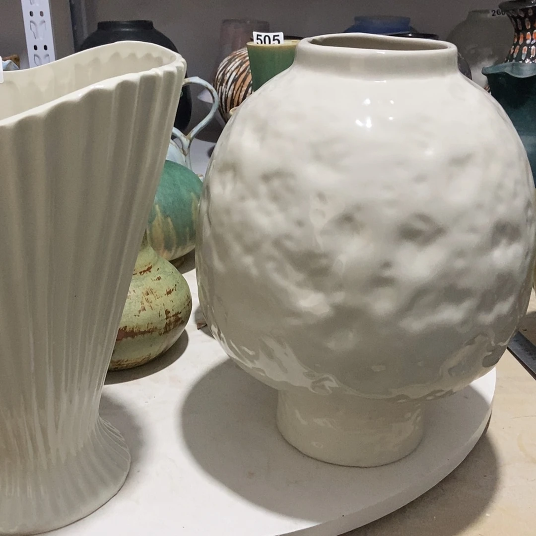 才****猪景德镇花瓶一物一拍