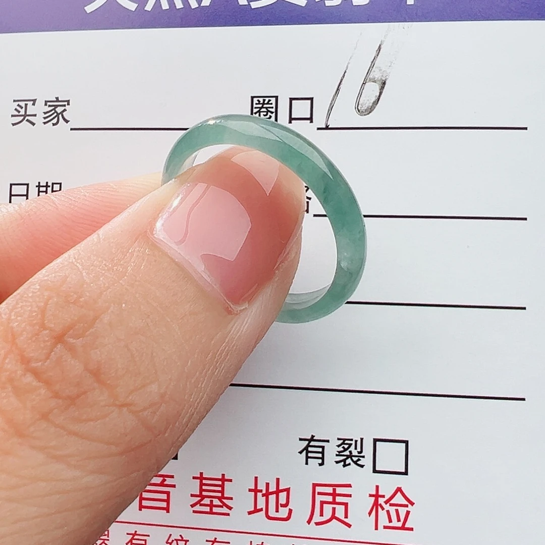 翡翠戒指未镶嵌翡翠