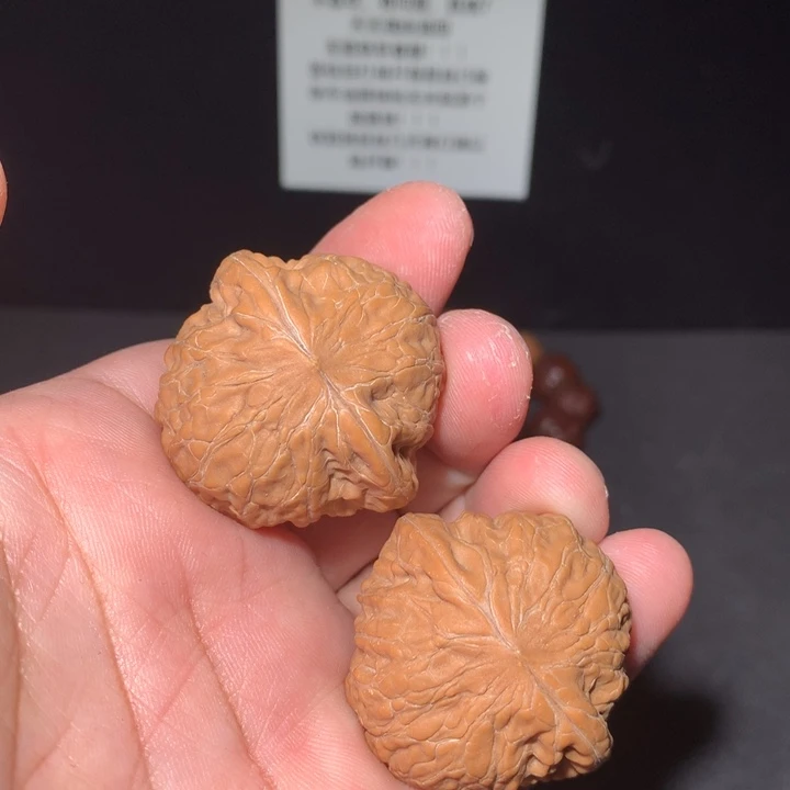 文玩核桃吊坠36.5铁锤108