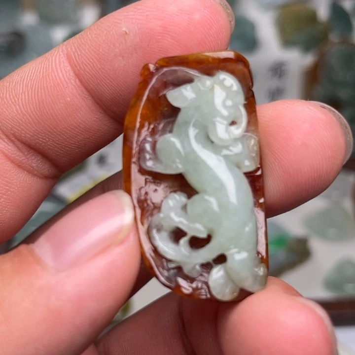 颈饰未镶嵌翡翠貔貅