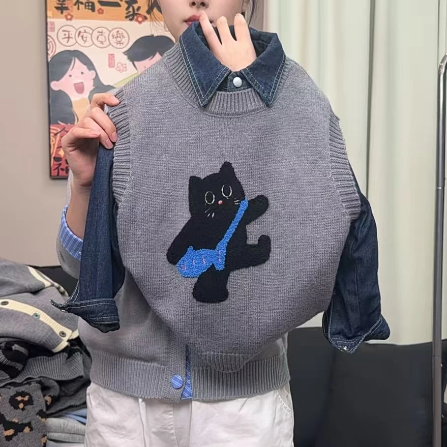 儿童毛衣马甲背心2025秋冬新款韩版洋气卡通男女外搭叠穿马夹