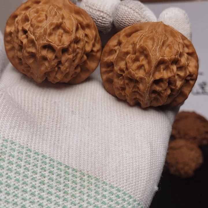 核桃43尺寸全品红皮宫灯