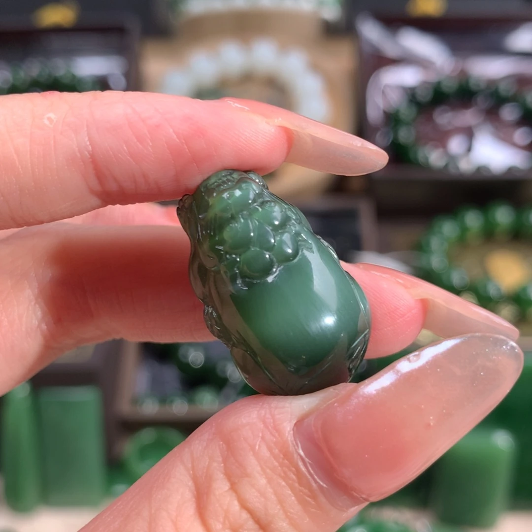 和田玉（碧玉）未镶嵌吊坠(不含链)落****y