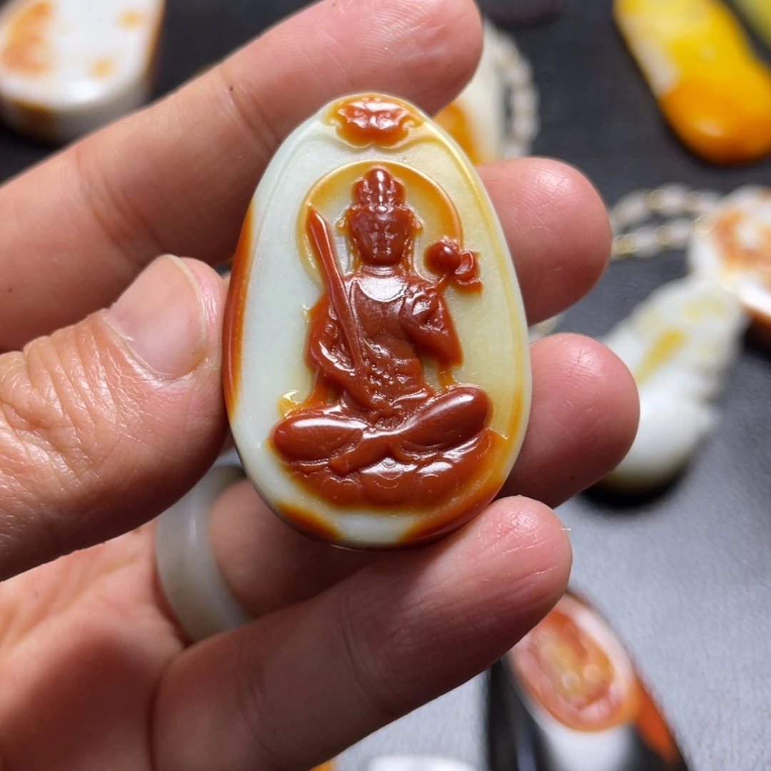 和田玉未镶嵌颈饰