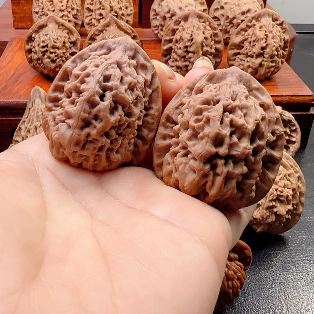 核桃铁观音手把件