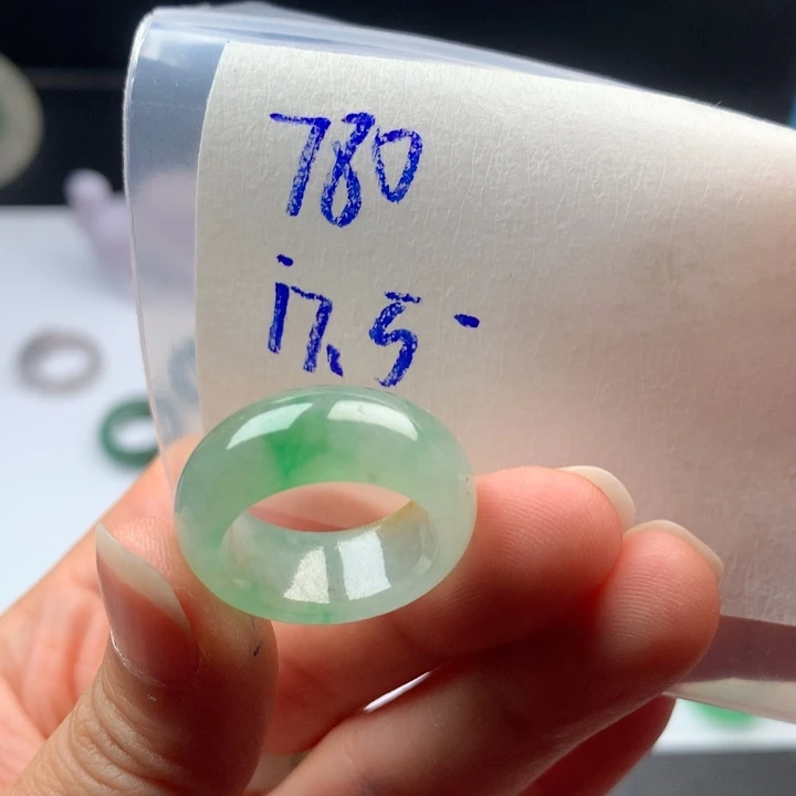 般***开定制翡翠未镶嵌戒圈