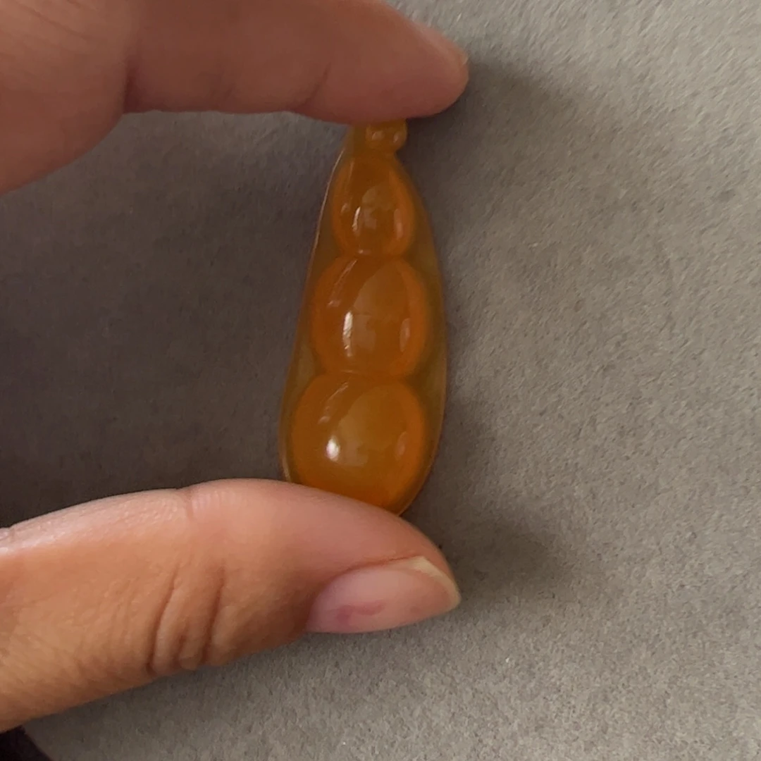 未镶嵌石英质玉（黄龙玉）吊坠(不含链)